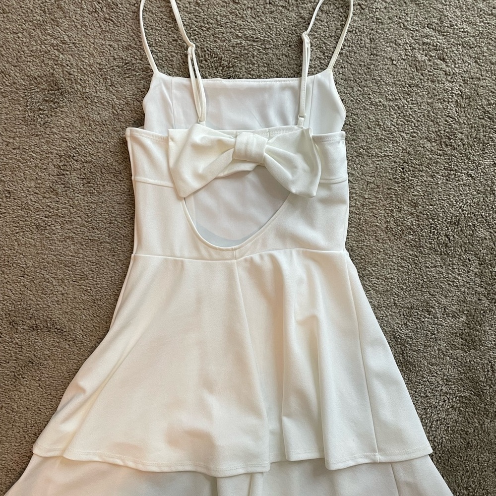 White dress with Bow